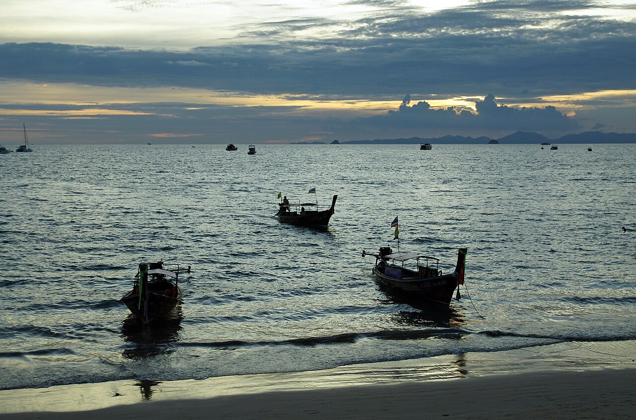 Ao Nang Cafés — Sea Views, Coffee & Work-Friendly Spots