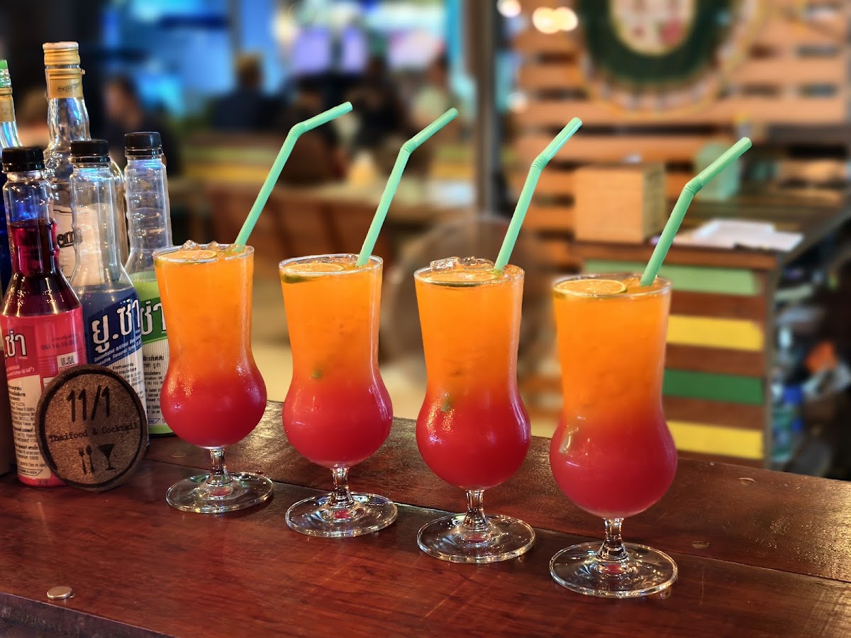 11/1 Thaifood&Cocktail