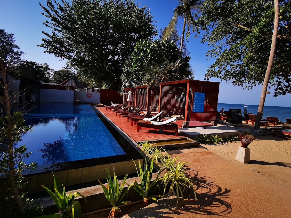 Lanta Sand Resort & Spa