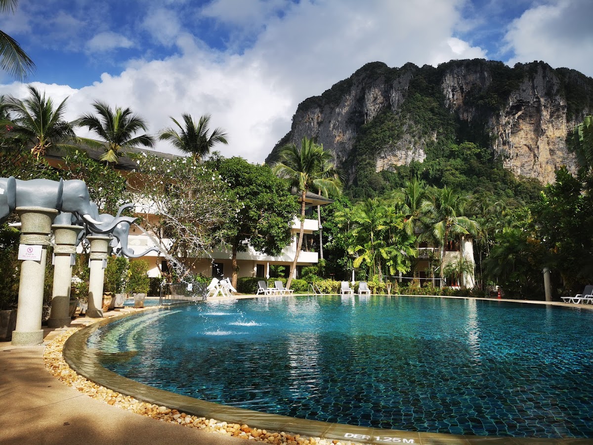 Golden Beach Resort