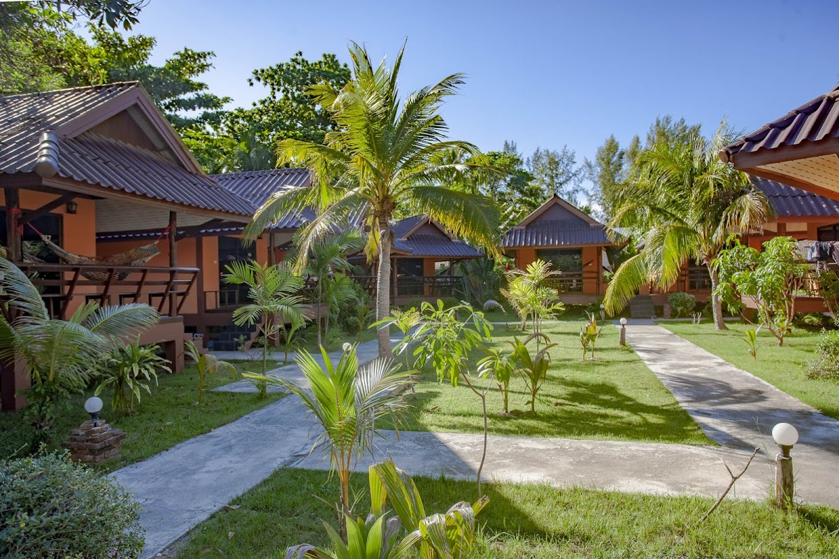 Lanta Pearl Beach Resort