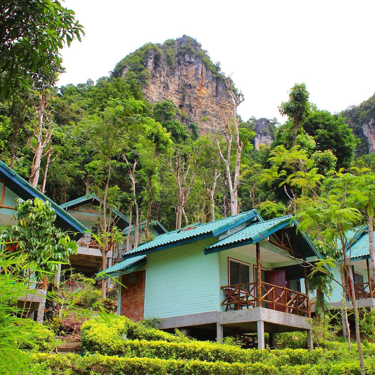 Chill Out Bar & Bungalow, Tonsai beach