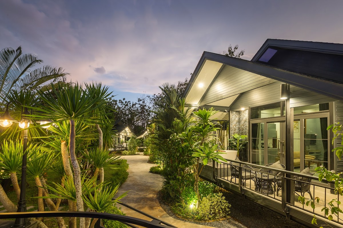 Loy Chalet