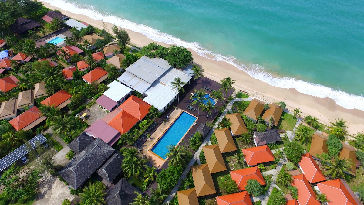 Nakara Long Beach Resort
