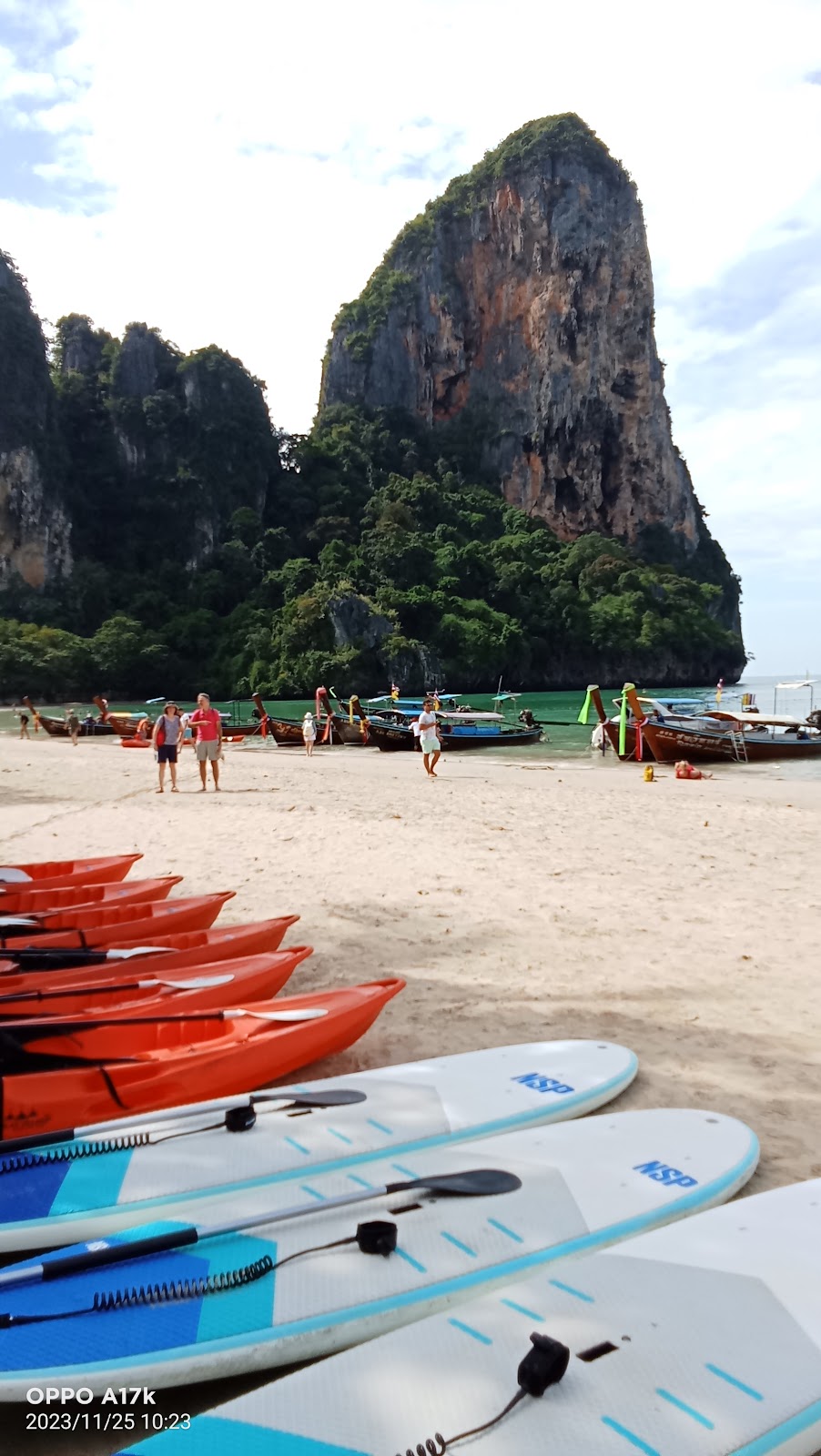 Railay Last Bar Tour and Travel